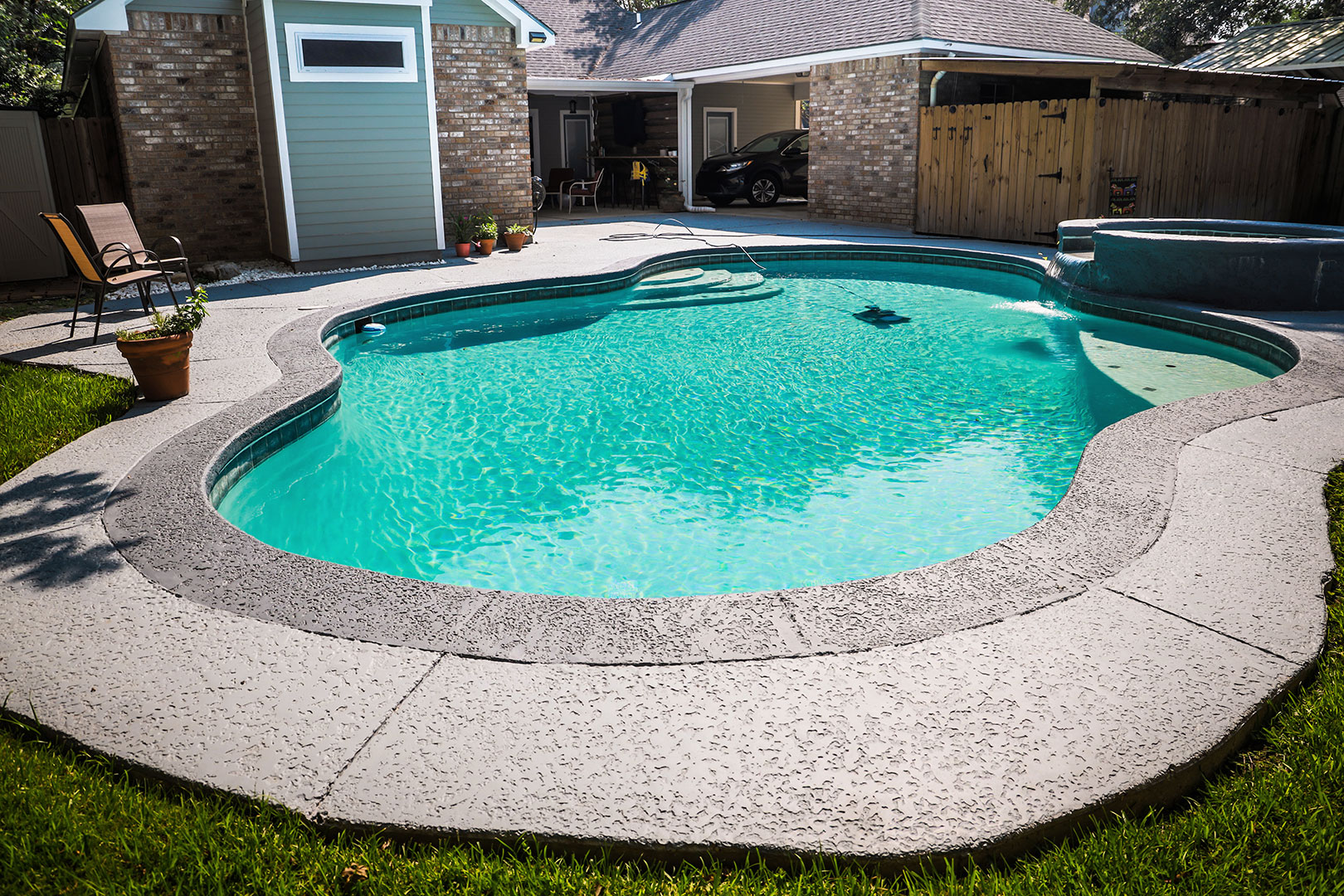 Custom concrete pool deck